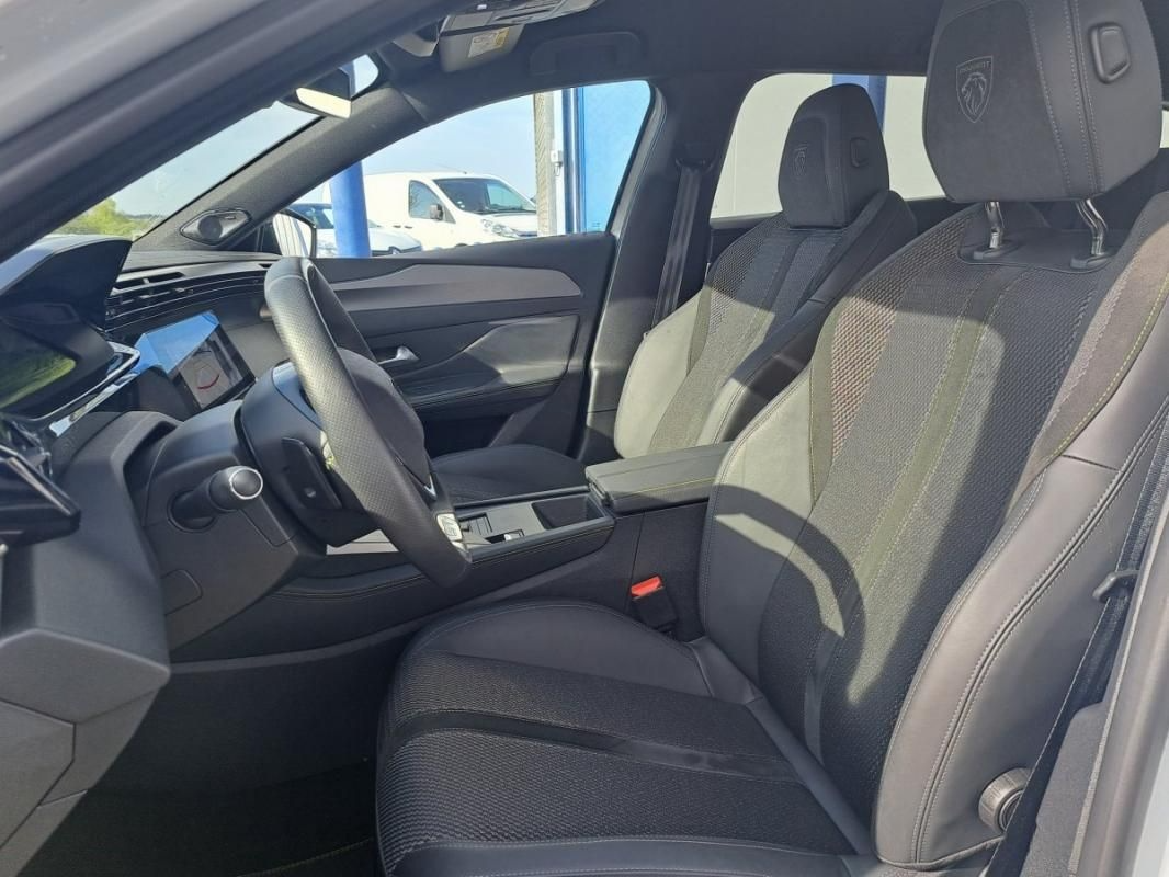 Peugeot 308 SW III BleuHdi 130 EAT GT miniature 7