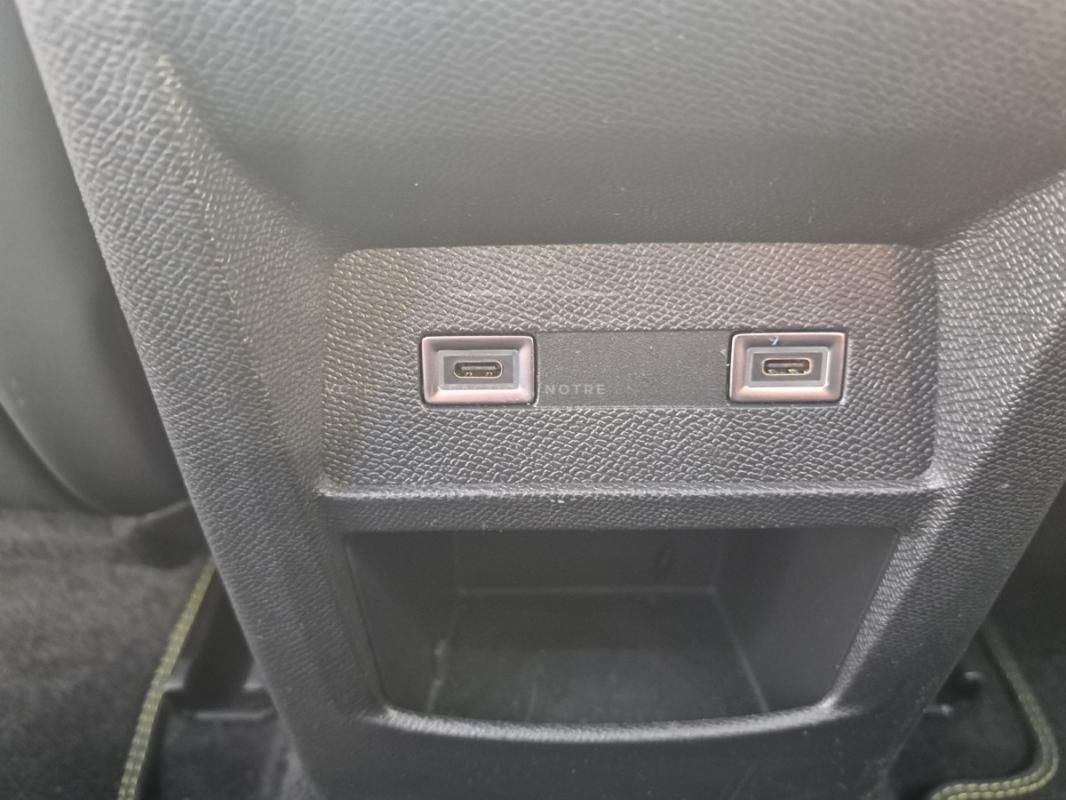 Peugeot 308 SW III BleuHdi 130 EAT GT miniature 11