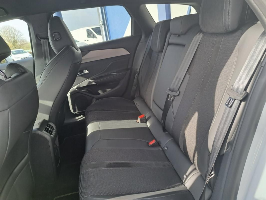 Peugeot 308 SW III BleuHdi 130 EAT GT miniature 12