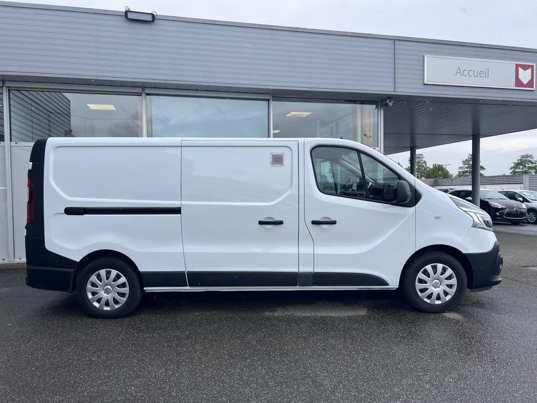 Renault Trafic (3) miniature 4
