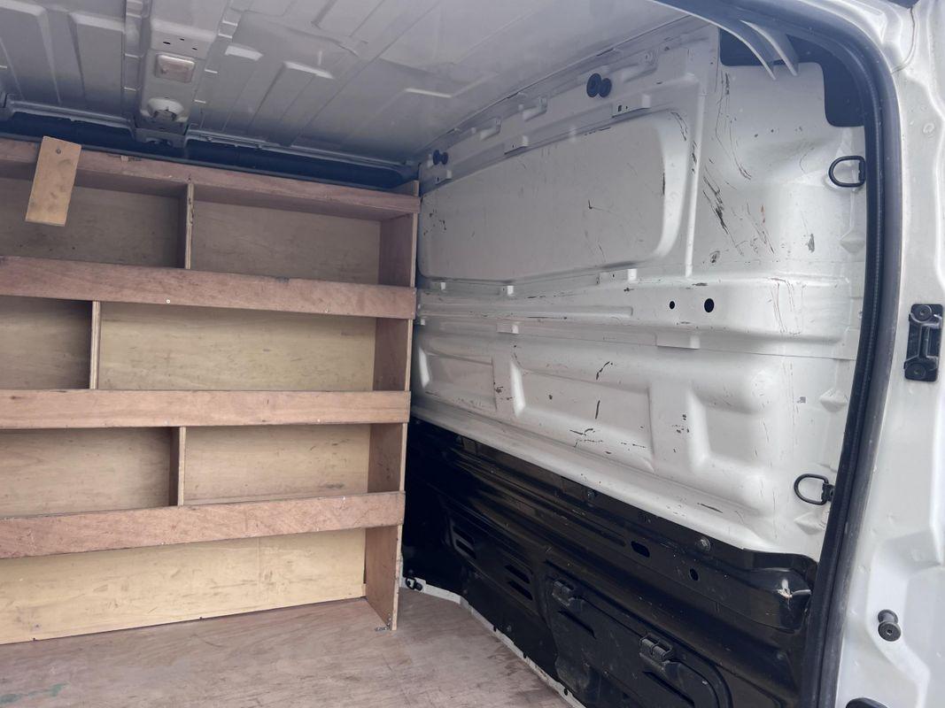 Renault Trafic (3) miniature 7