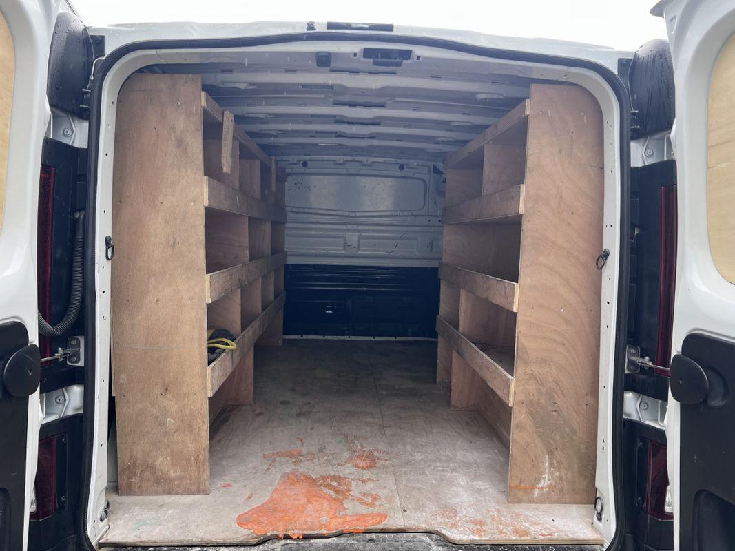 Renault Trafic (3) miniature 8