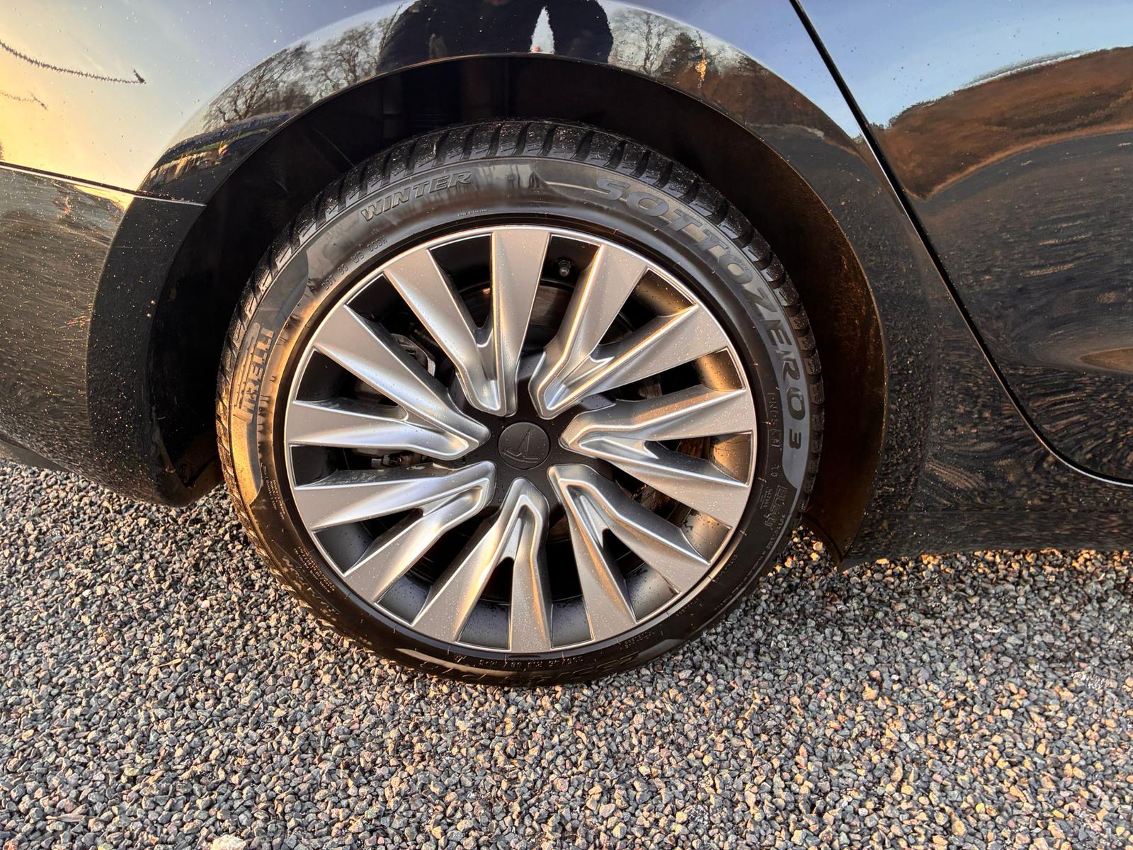 Tesla Modèl 3 highland - AWD Grande Autonomie - Long range Dual motor 629km WLTP miniature 16