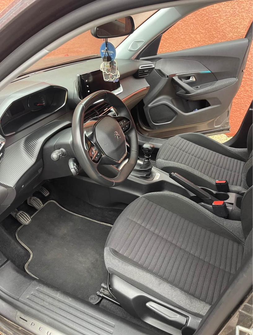 Peugeot 2008 miniature 5