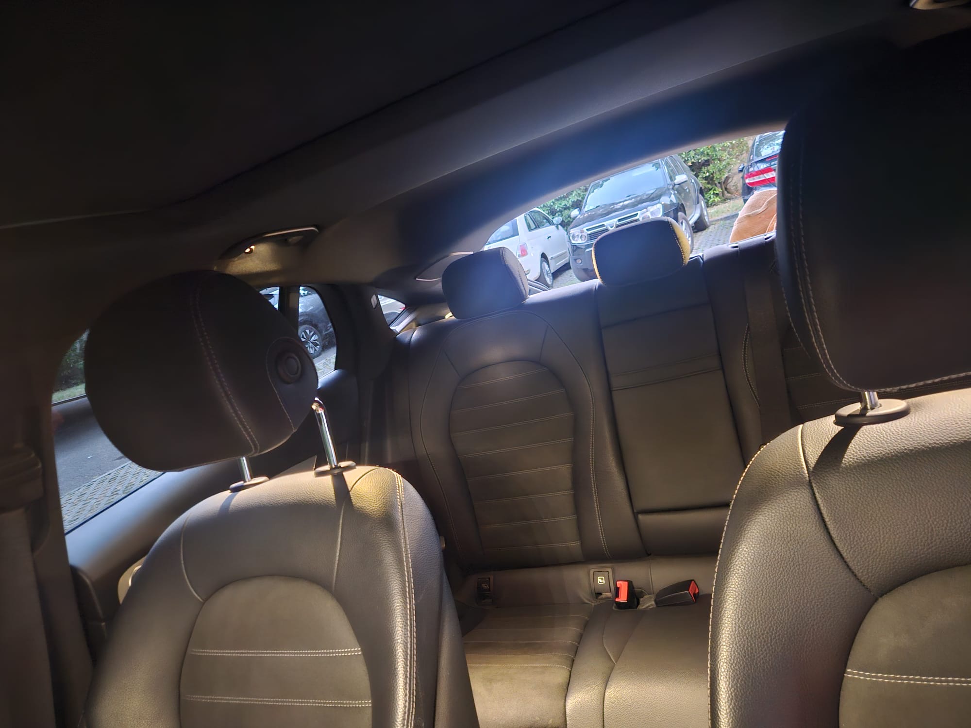 Mercedes-Benz GLC Coupé 300 e AMG Line de 2021 miniature 15