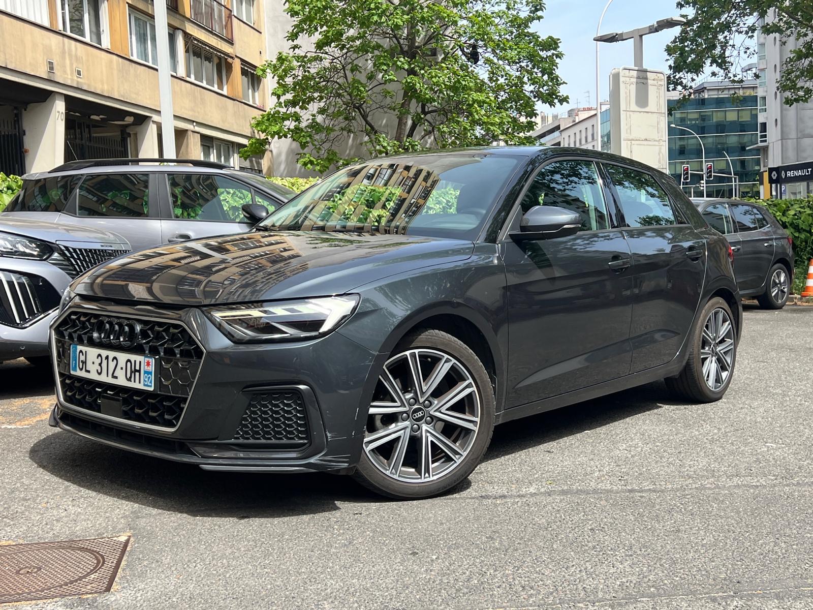 Audi A1 2023 miniature 3