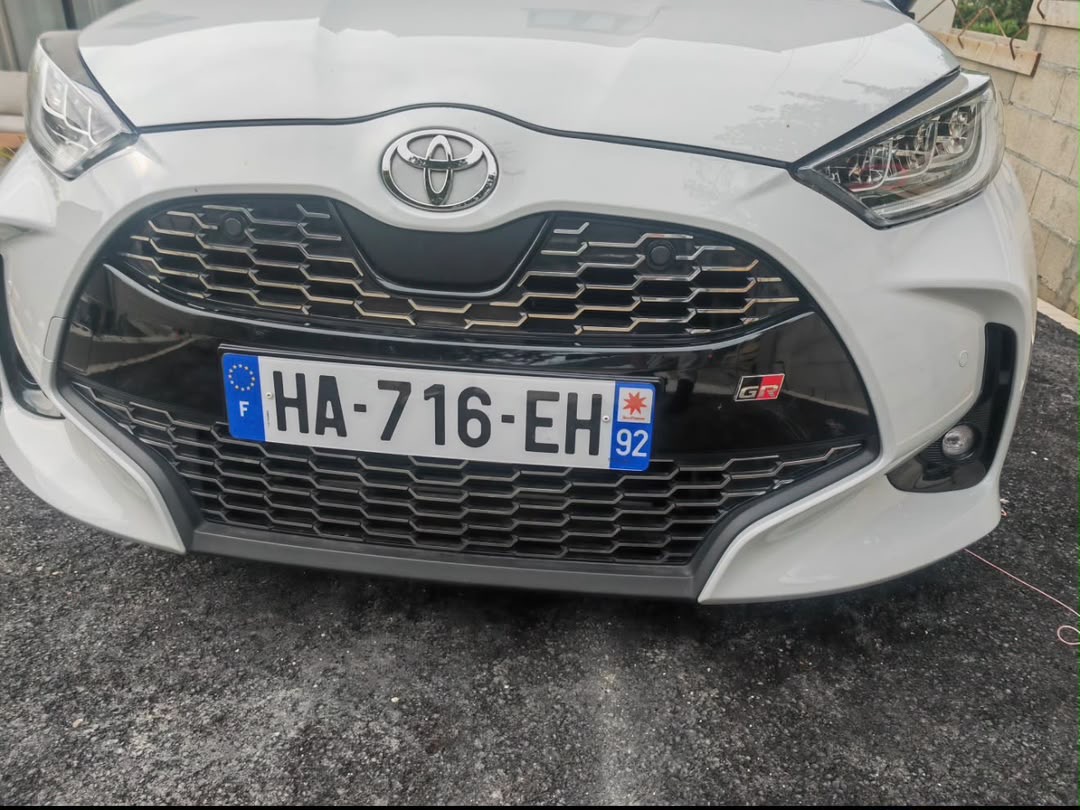 Toyota Yaris hybride miniature 7