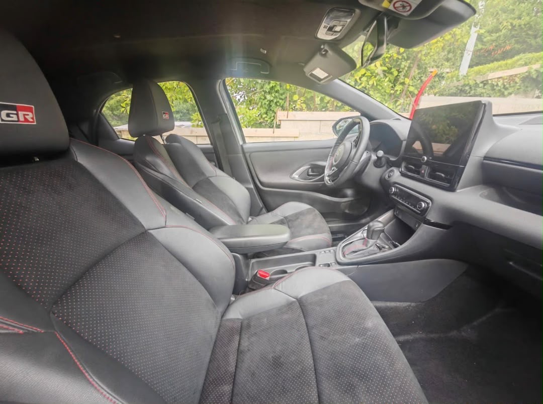 Toyota Yaris hybride miniature 16