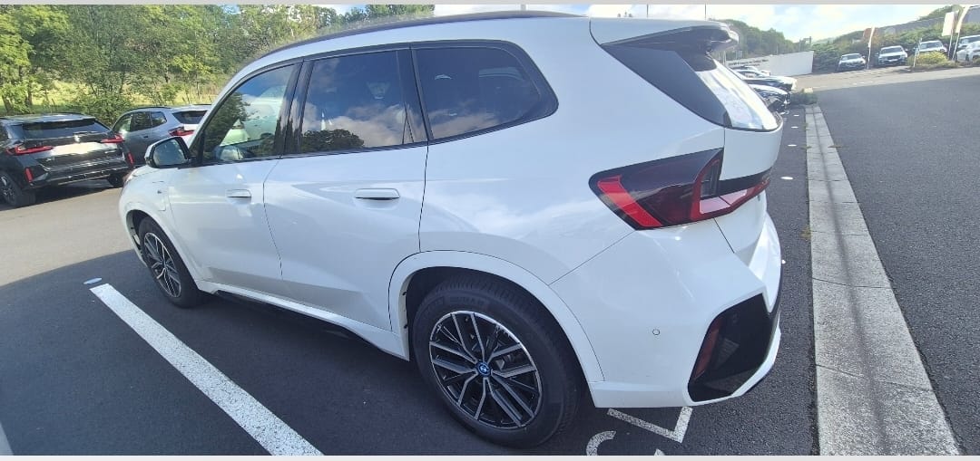 BMW X1 U11 miniature 4